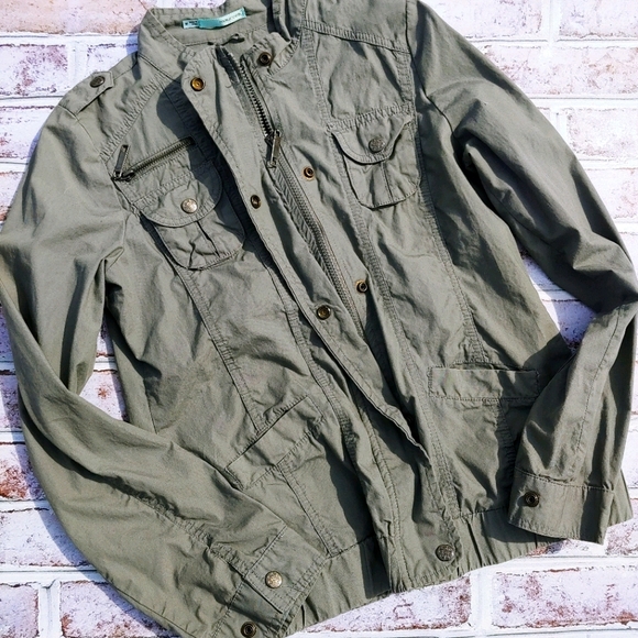 Army Green Jacket - Picture 1 of 3